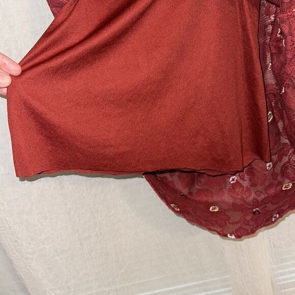 Francesca’s S mi ami Burgundy Sleeveless Lace Embroidered Tiered Prairie Dress - Picture 10 of 14